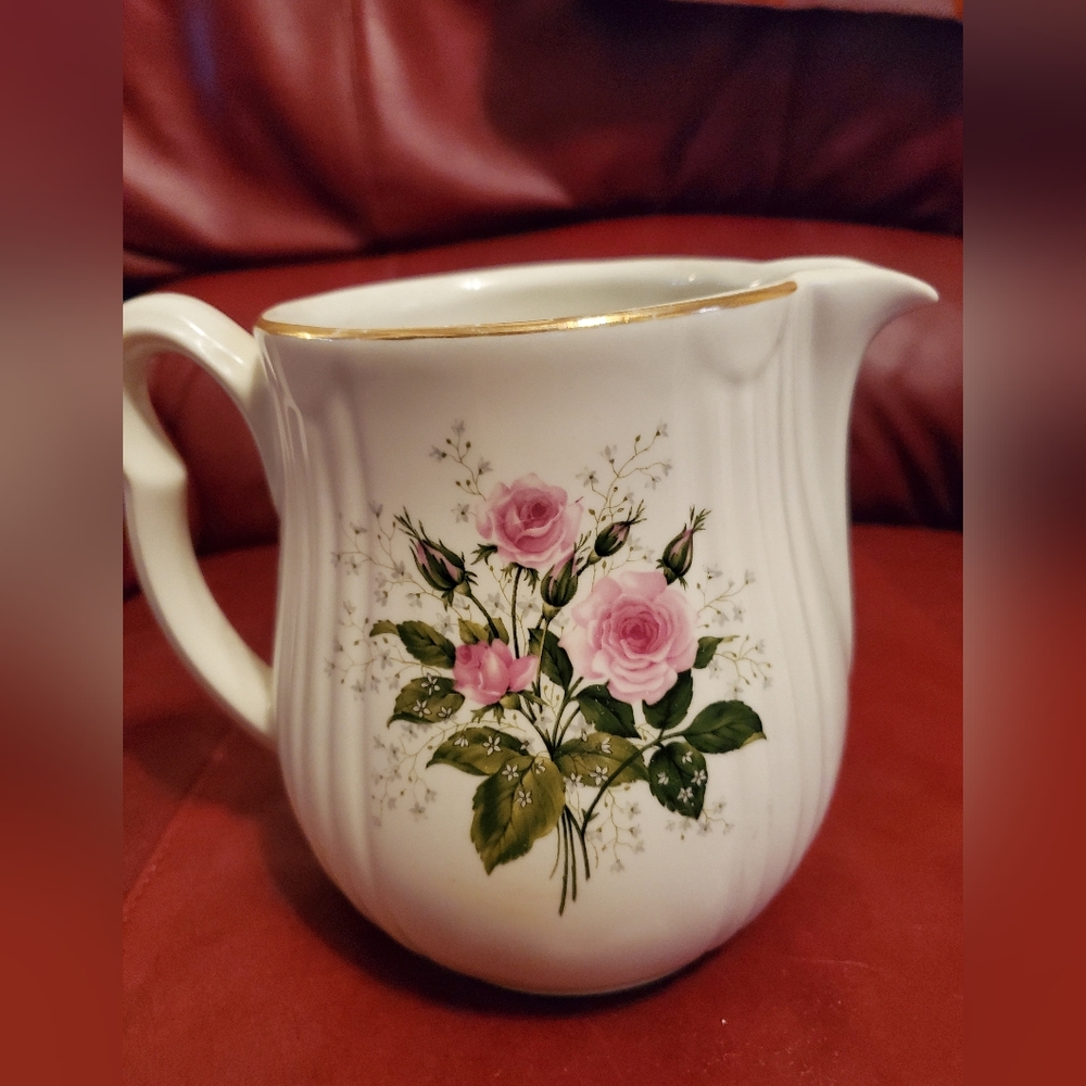 Pitcher - Picture 6 of 8